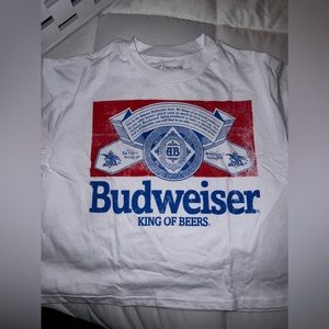Size Medium, Budweiser T-shirt cropped.